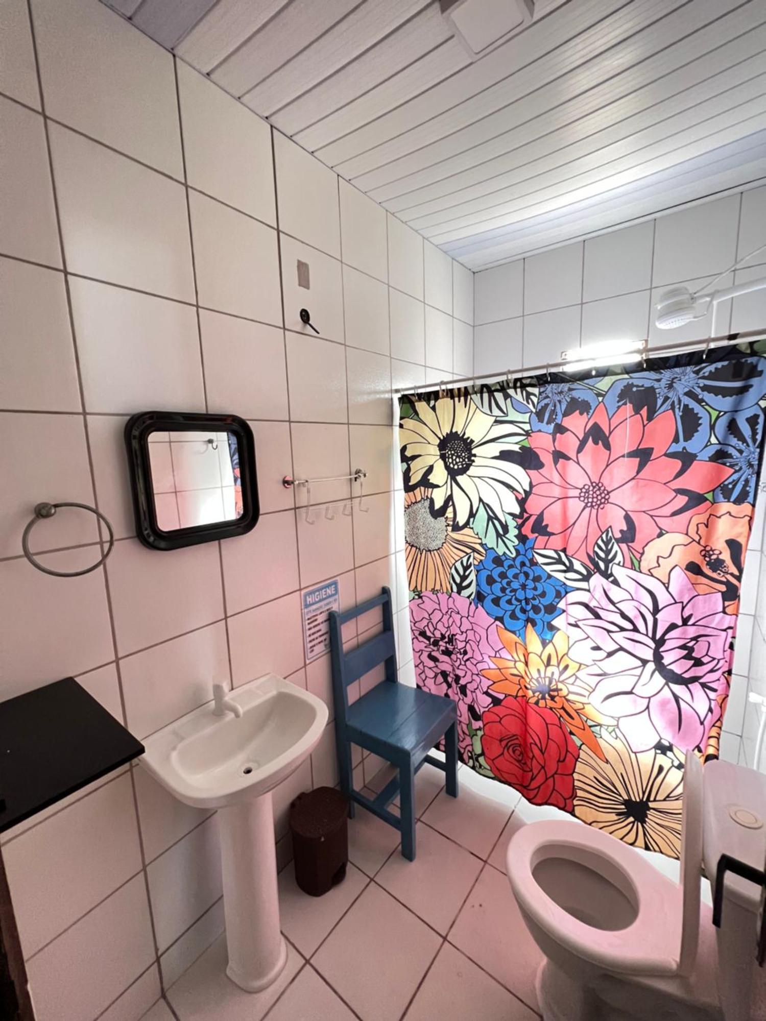 Casa Kuki's Hostel *
